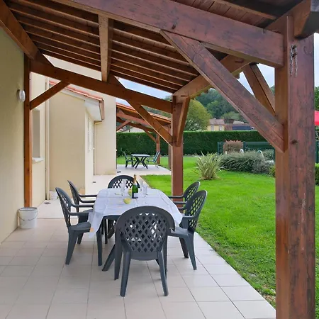 Prázdninový dům Le Perchoir Avec Piscine Et Clim *